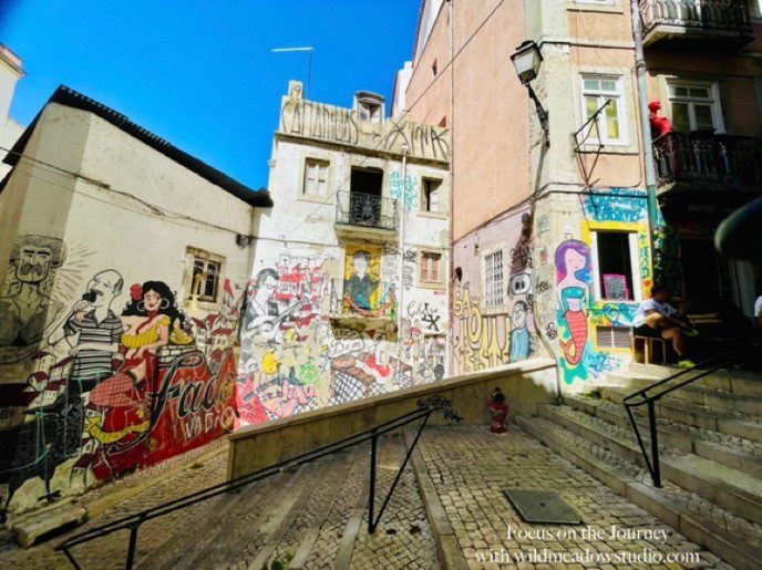 Exploring Alfama
