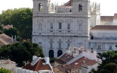 Tips and Recommendations: Helping You Create Your Own Perfect Journey to Lisbon, Portugal